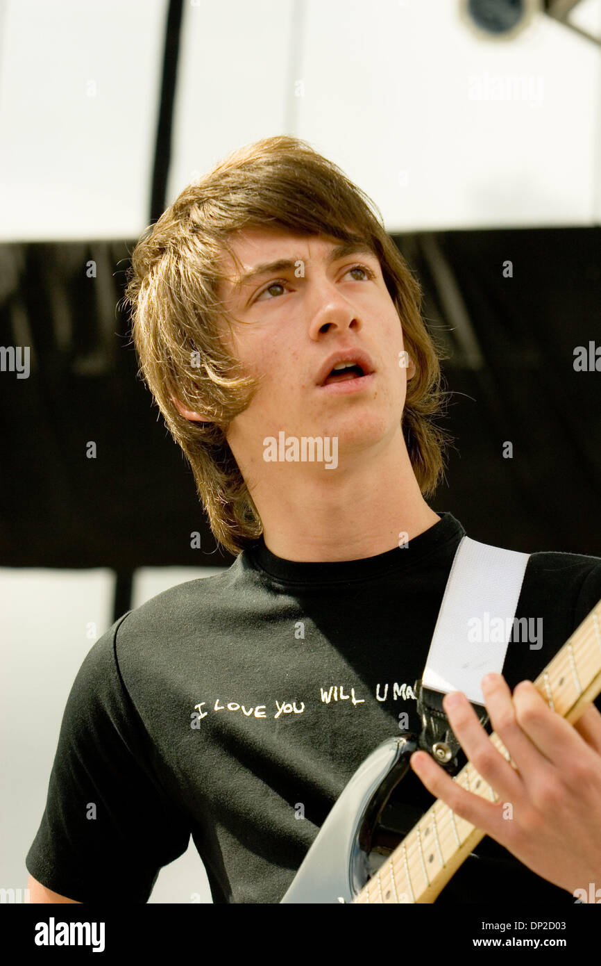 Jamie cook guitarist arctic monkeys hires stock photography and images