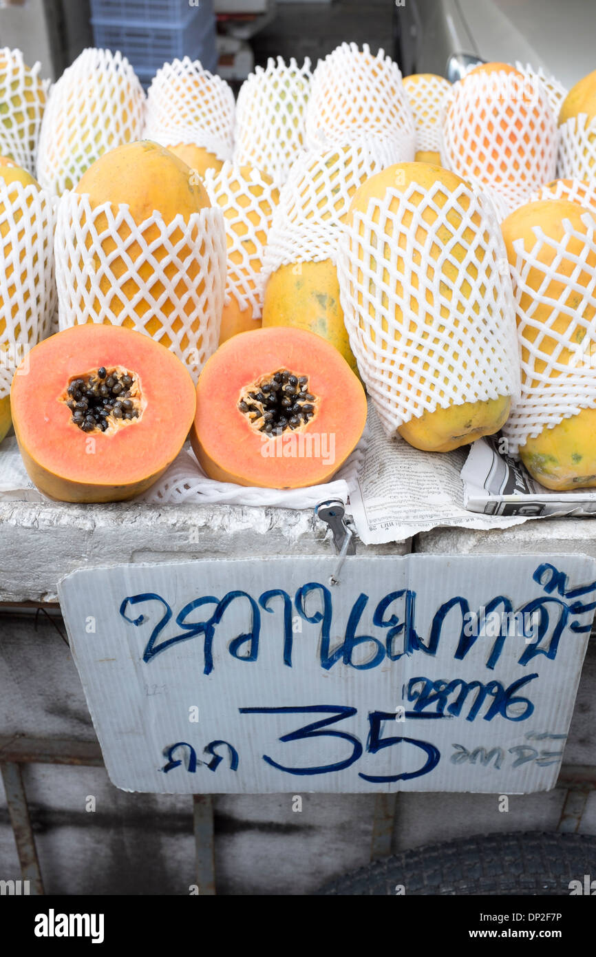 Papaya for sale hires stock photography and images Alamy