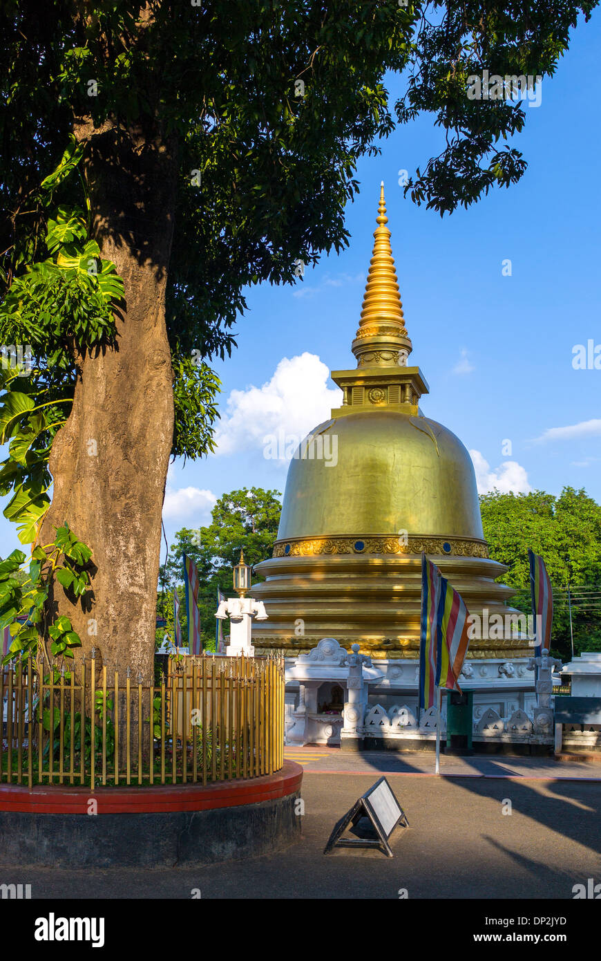 Asia Sri Lanka, Dambulla, a stupa at the entrance of the Golden Temple Stock Photo