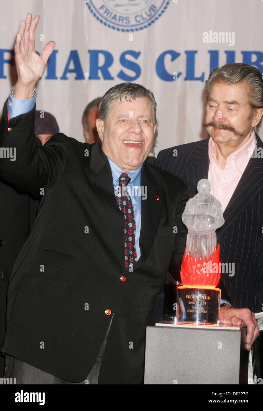 Jun 09, 2006; New York, NY, USA; Comedian JERRY LEWIS at the Friars