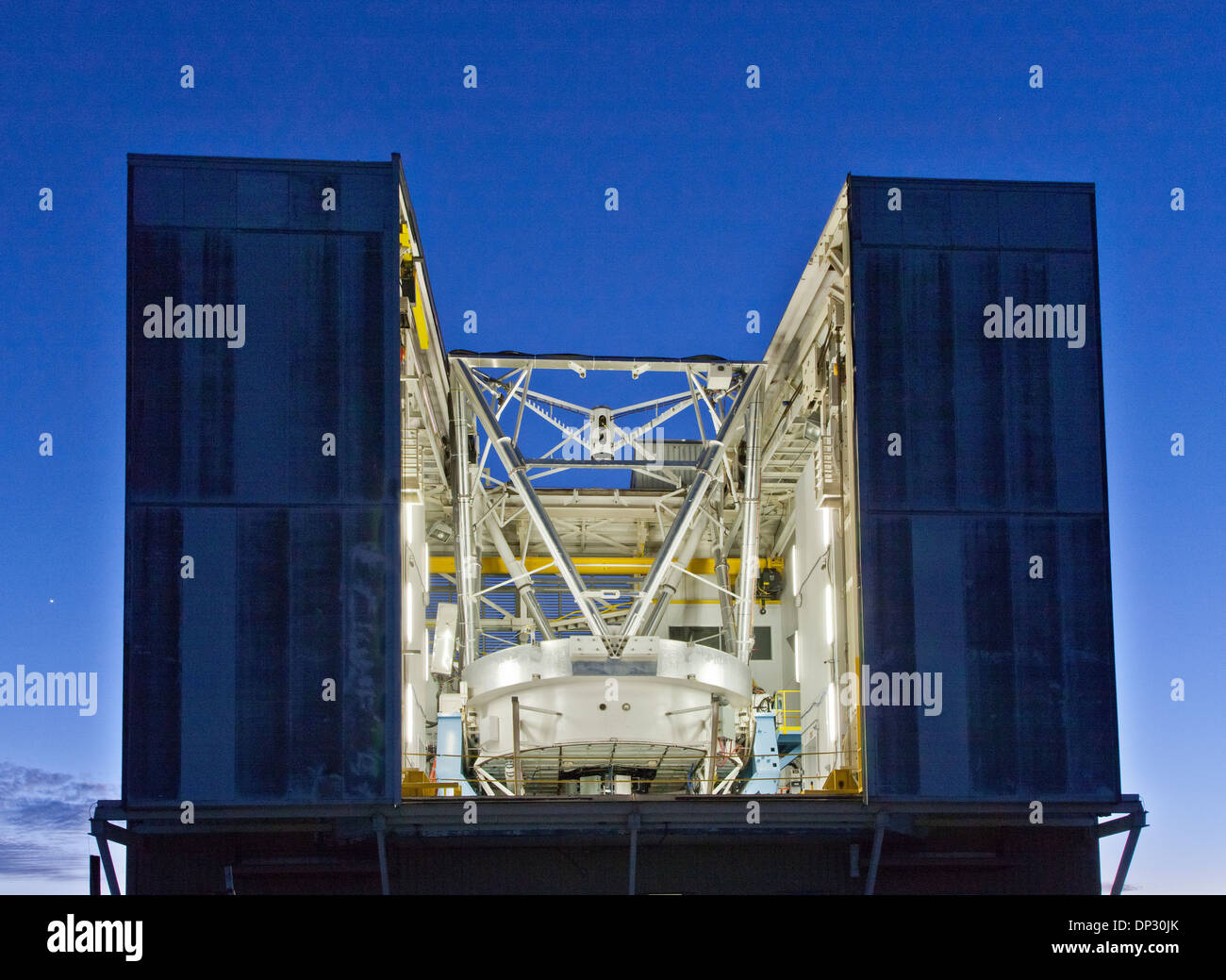 6.5m Optical Telescope, MMT Observatory Stock Photo Alamy