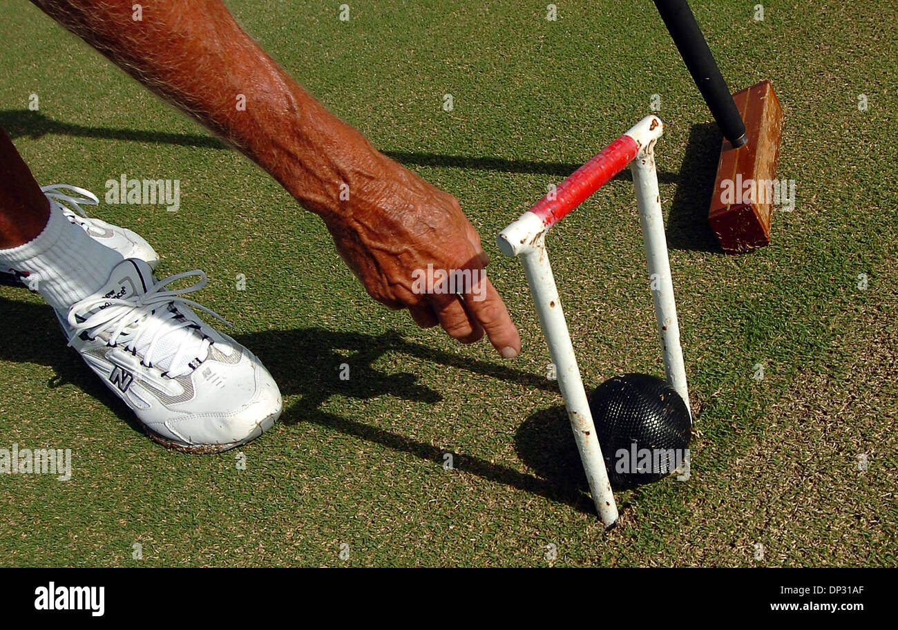 Palm width hires stock photography and images Alamy