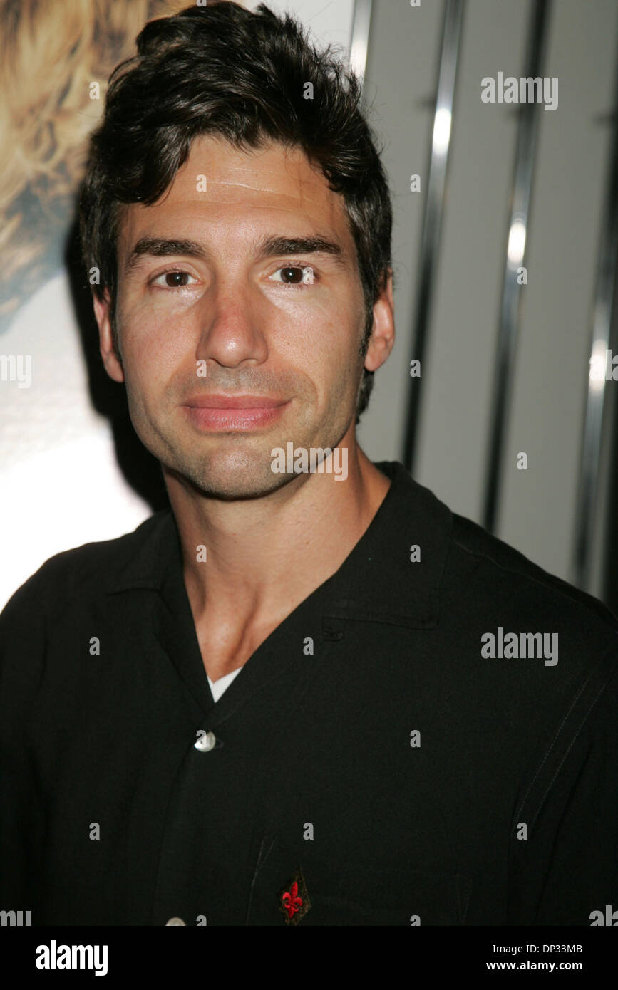 STRANGERS WITH CANDY Premiere Stock Photo - Alamy