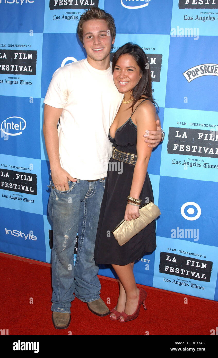 Jun 22, 2006; Los Angeles, CA, USA;   Actor SHAWN PYFROM and girlfriend ELLEANNA REYES  at  'The Devil Wears Prada' LA Premiere which is The Opening Night for The Los Angeles Film Festival, held at Mann Village Theater                          Mandatory Credit: Photo by Paul Fenton/ZUMA KPA.. (©) Copyright 2006 by Paul Fenton Stock Photo