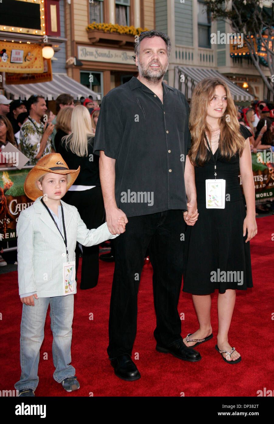 Jun 24, 2006; Anaheim, California, USA; ACTOR VINCENT D'ONOFRIO & KIDS