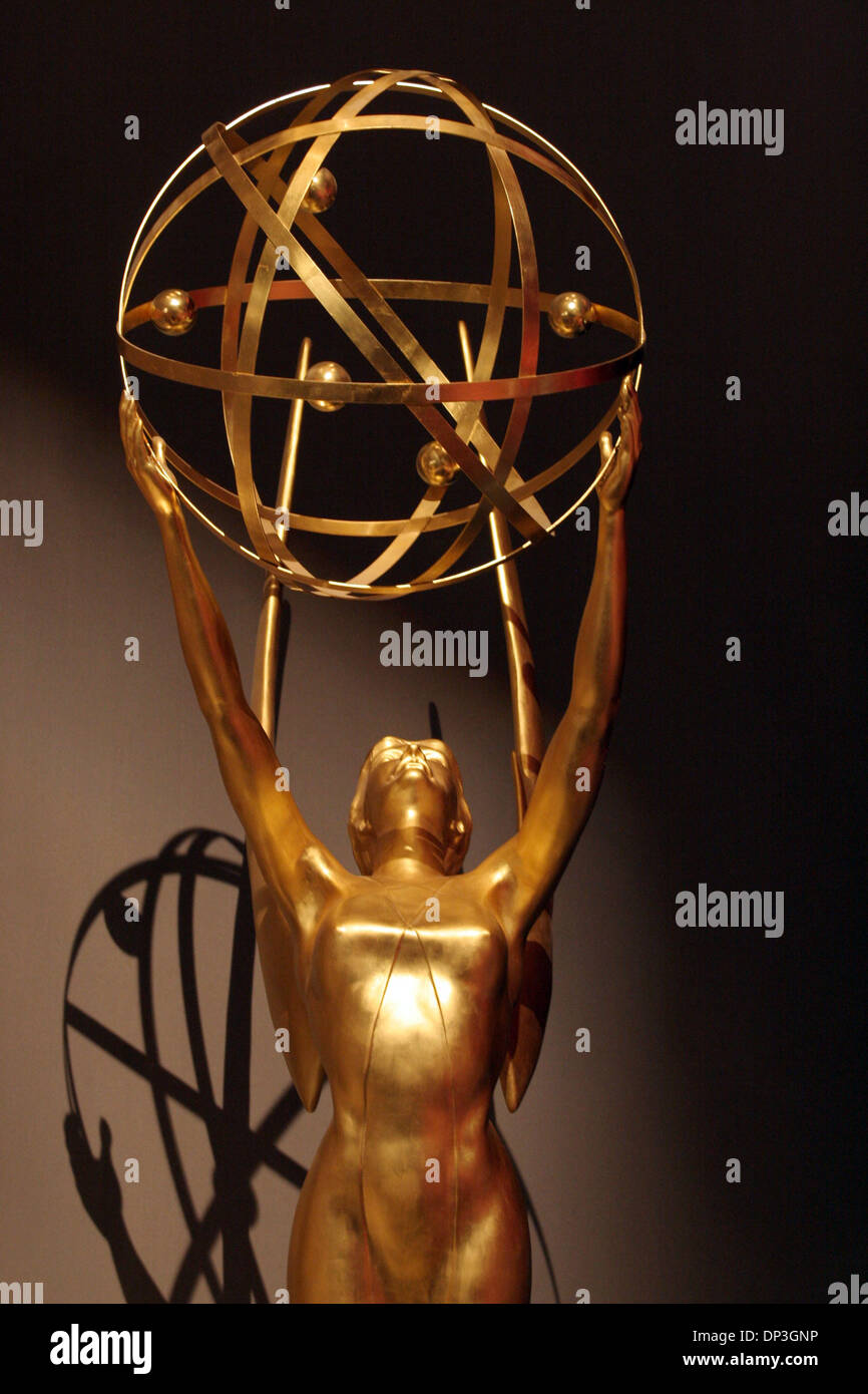 Emmy statuette hires stock photography and images Alamy