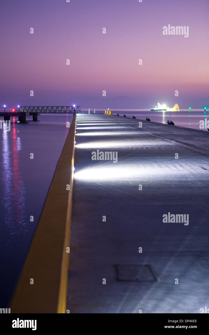 Mahogany Bay cruise ship dock at dusk Stock Photo - Alamy