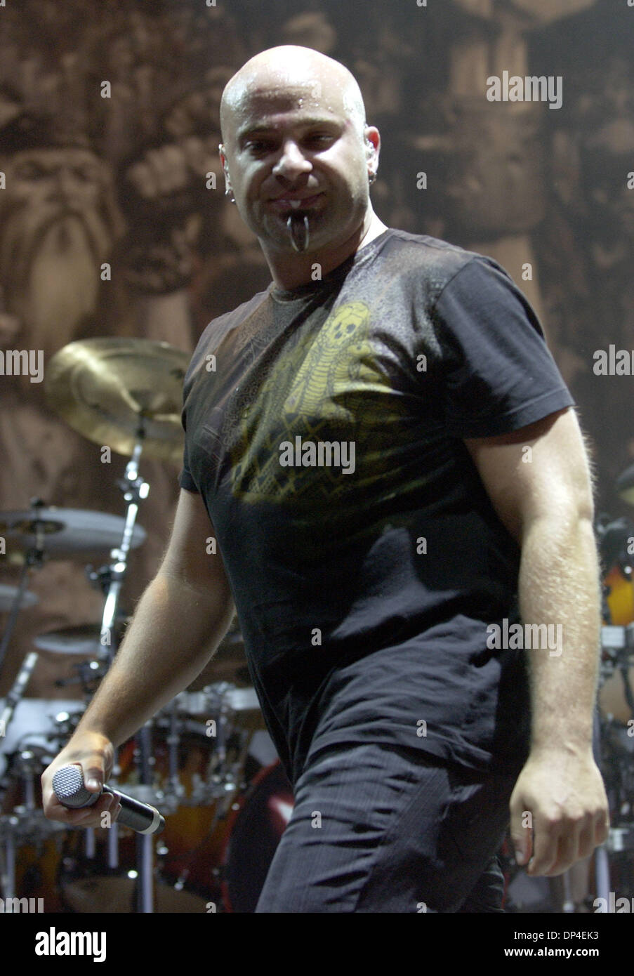 Aug 09, 2006; Raleigh, NC, USA; Singer DAVID DRAIMAN of the band ...