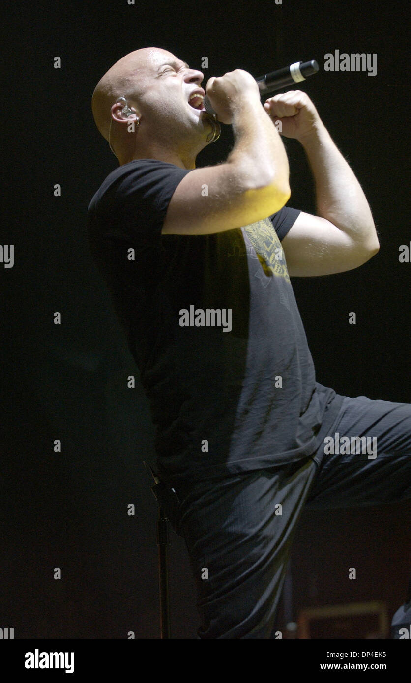 Aug 09, 2006; Raleigh, NC, USA; Singer DAVID DRAIMAN of the band ...