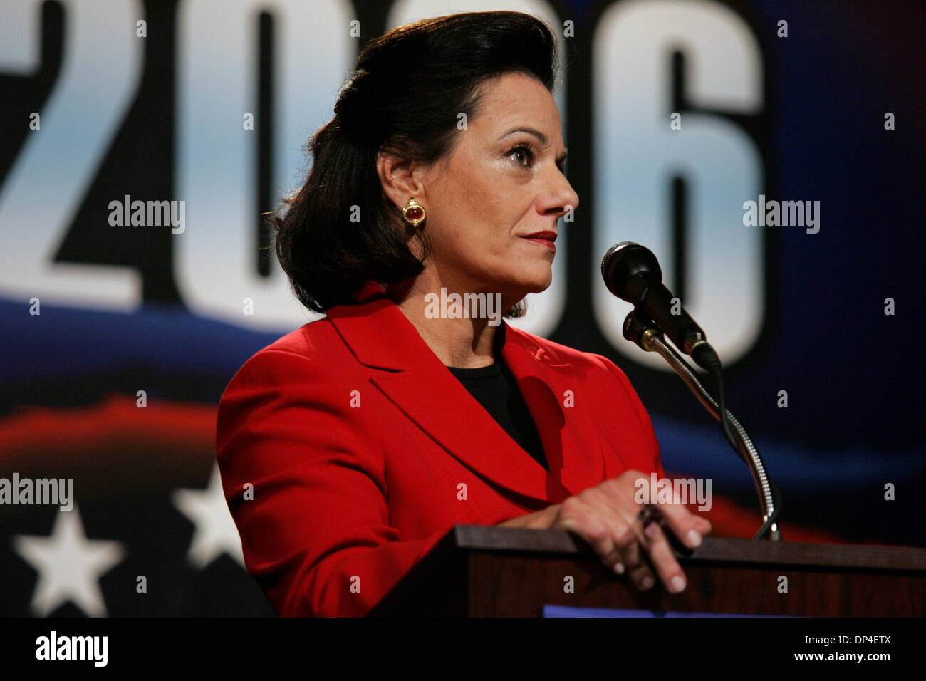 Aug 09, 2006; New York, New York, USA; Republican Senate candidates KATHLEEN TROIA 'KT' MCFARLAND and John Spencer face off during their second debate at the campus of Pace University in New York City on Wednesday. McFarland, a former Reagan-era Pentagon official (deputy assistant secretary of defense for public affairs) and Spencer, a former mayor of Yonkers, NY, are seeking to un Stock Photo