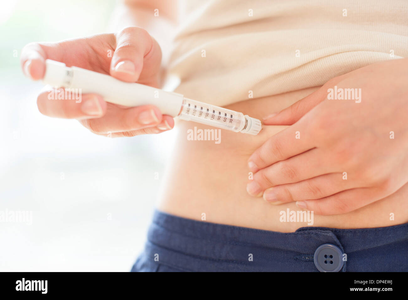 Insulin injection hires stock photography and images Alamy