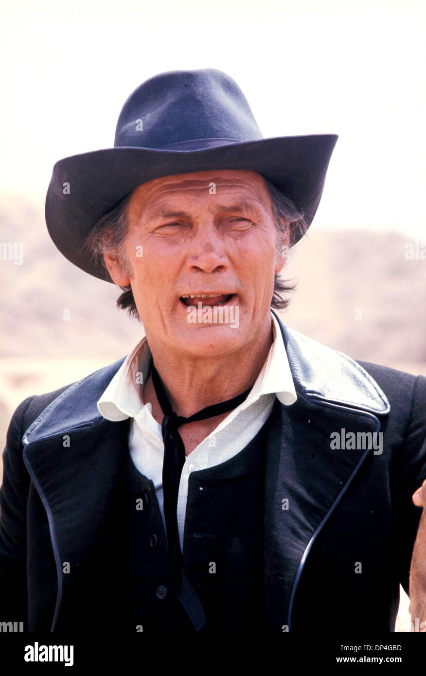 15 01 1976 Hi Res Stock Photography And Images Alamy Nov 15 2006 Jack Palance Image Globe DP4GBD 