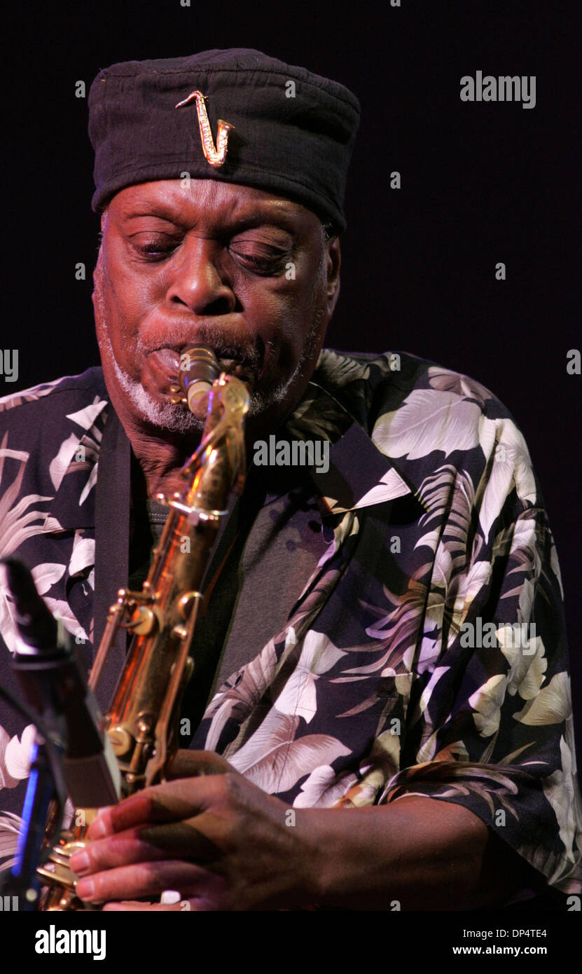 Dewey redman hi-res stock photography and images - Alamy