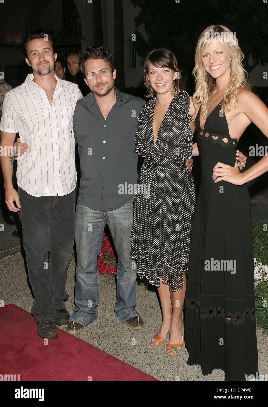 Charlie Day, Mary Elizabeth Ellis, Kaitlin Olson, Rob McElhenney, Glenn  Howerton It's Always Sunny in Philadelphia & The League Season Premiere  Hollywood. USA - 09.10.12 Where: Hollywood, CA When: 09 Oct 2012 Stock  Photo - Alamy