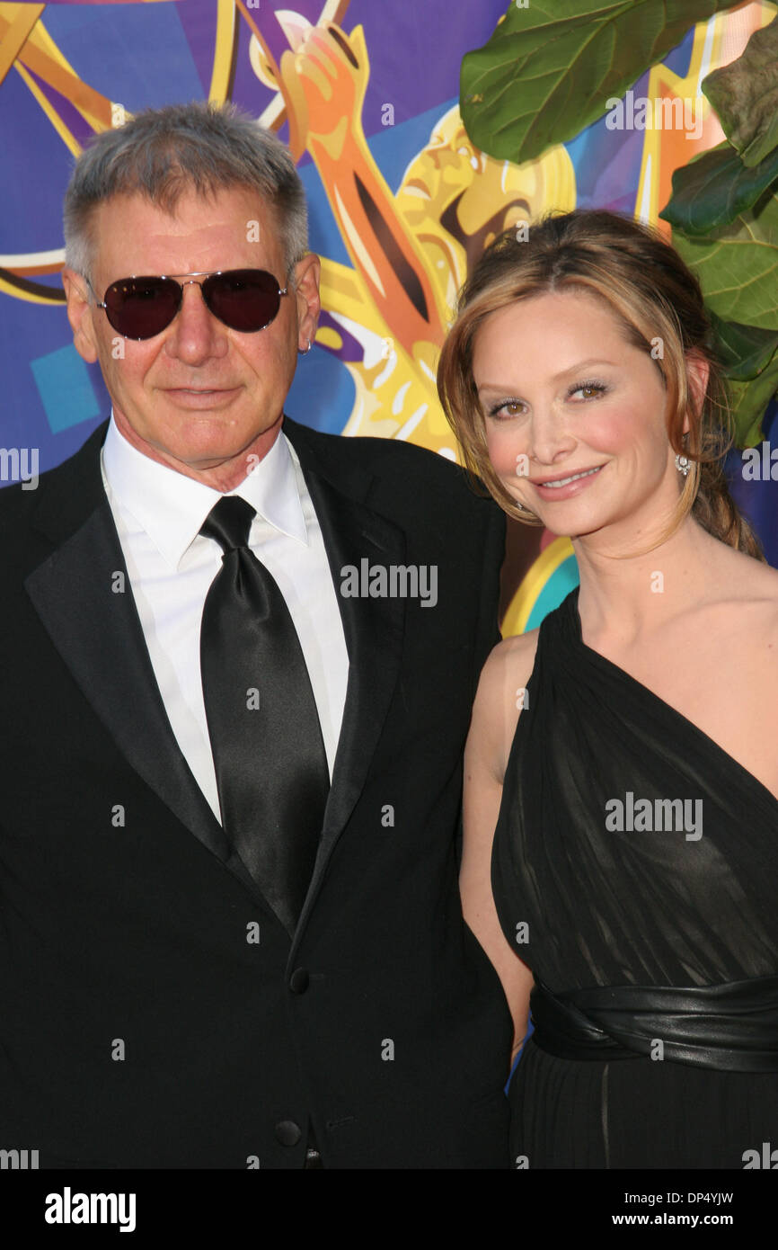 Harrison ford and calista flockhart arriving at the shrine auditorium