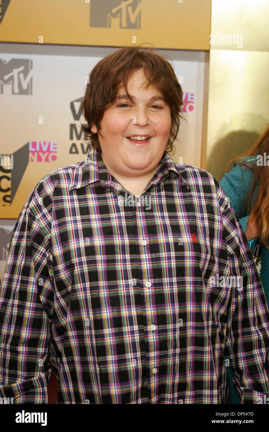Aug 31, 2006; New York, NY, USA; ANDY MILONAKIS arriving at the 2006 Red carpet and VMA award ceremony at Radio City Music Hall on August 31, 2006. Mandatory Credit: Photo by Aviv Small/ZUMA Press. (©) Copyright 2006 by Aviv Small Stock Photo