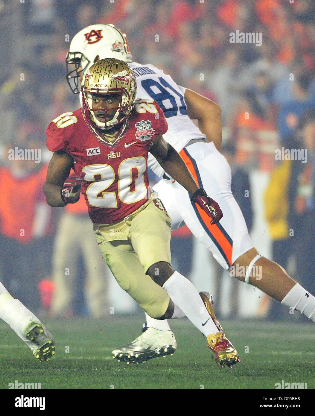 during the first half of the BCS National Championship NCAA college football  game Monday, Jan. 10, 2011, in Glendale, Ariz. (AP Photo/Matt York Stock  Photo - Alamy