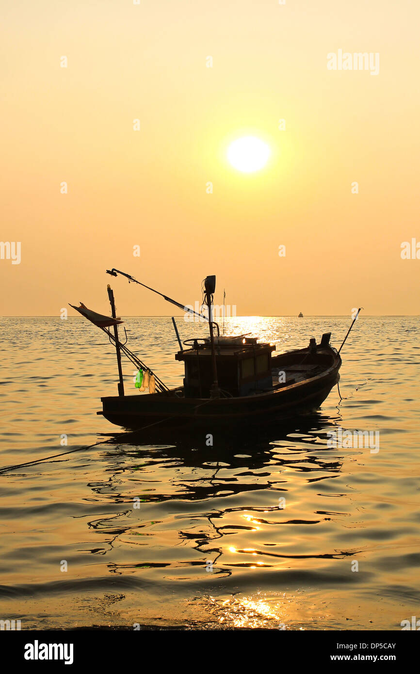 Old boat silhouette hi-res stock photography and images - Alamy
