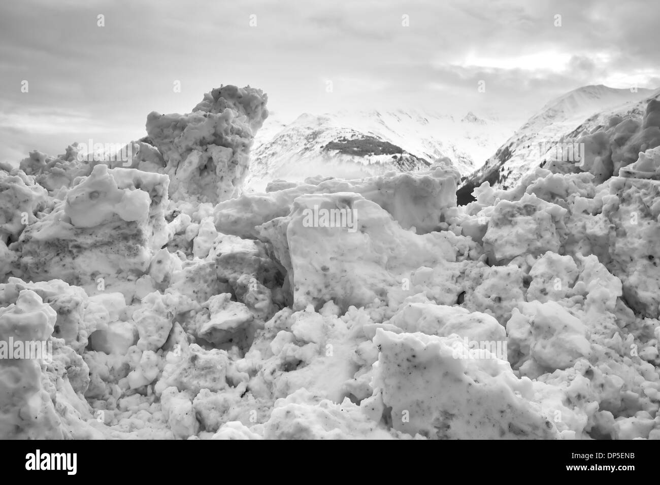 Mountains and snow piles hires stock photography and images Alamy