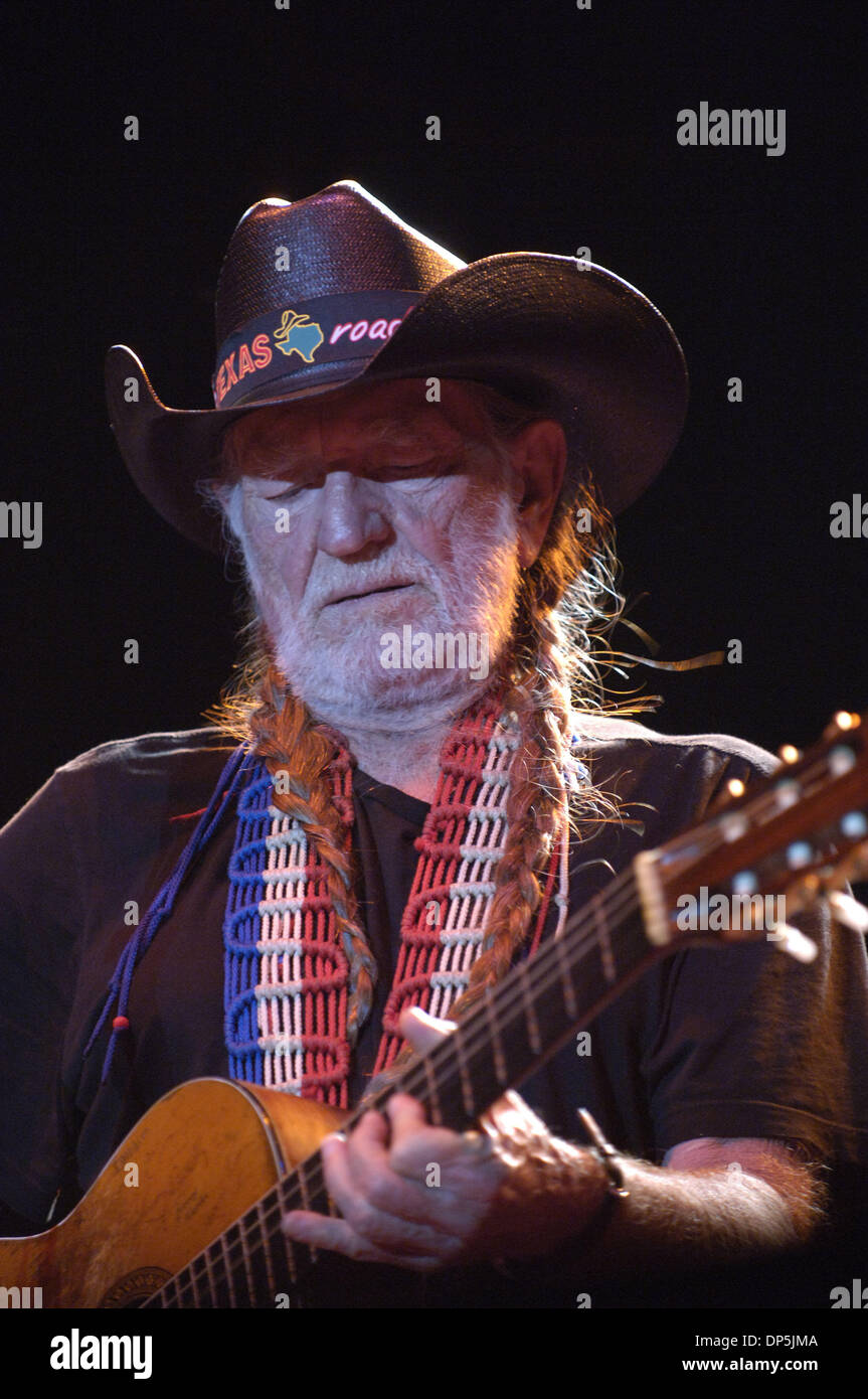 Willie nelson austin city hi-res stock photography and images - Alamy