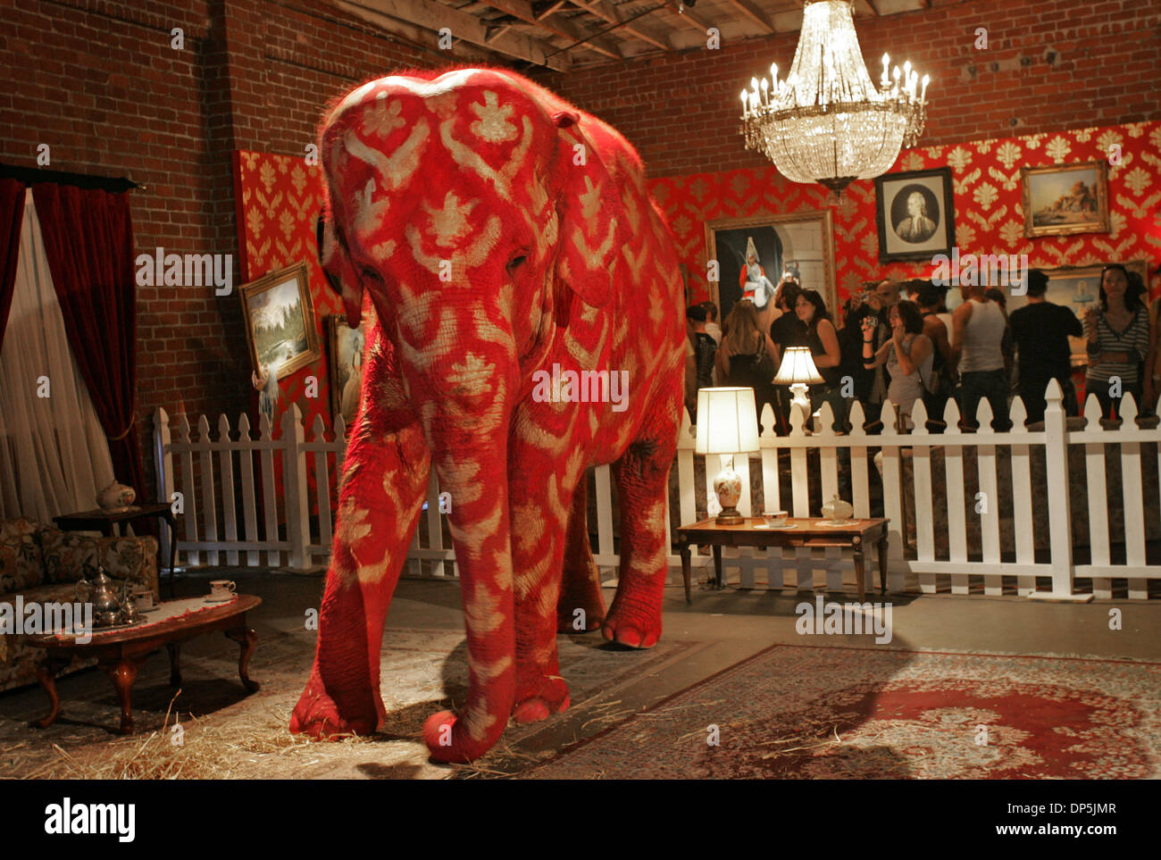 Elephant in the room banksy hires stock photography and images Alamy