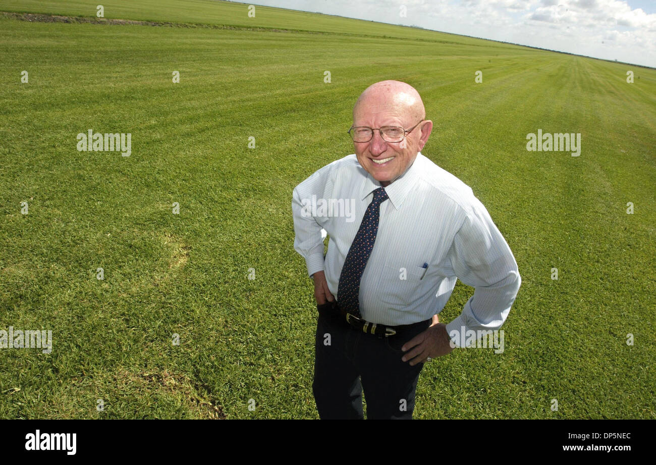 Star jones 2006 hires stock photography and images Alamy