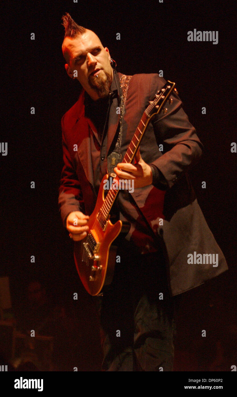 Three days grace tour hi-res stock photography and images - Alamy