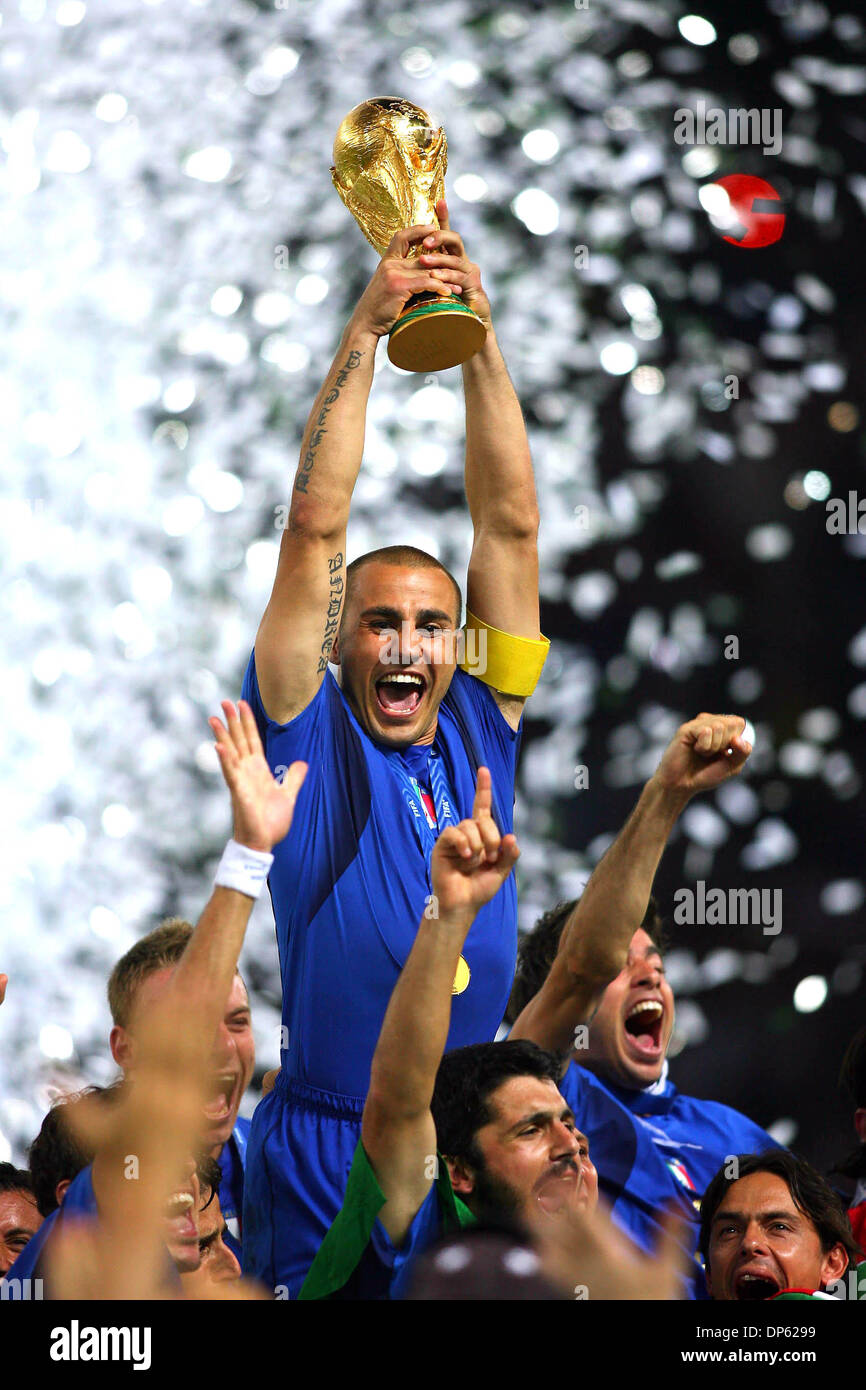 July 9, 2006 - Olympiastadion, BERLIN, GERMANY - Fabio Cannavaro lifts world cup...ITALY V FRANCE..Fabio Cannavaro.ITALY V FRANCE.OLYMPIC STADIUM, BERLIN GERMANY 07-09-2006.K48556.  -  PHOTOS(Credit Image: © Globe Photos/ZUMAPRESS.com) Stock Photo