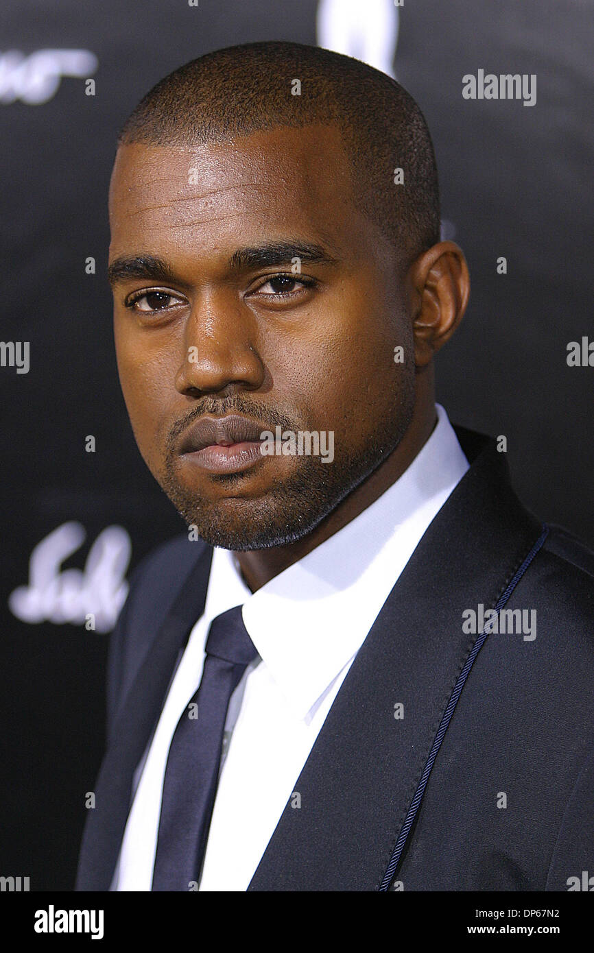 Kanye West Rodeo Drive Walk Hi-res Stock Photography And Images - Alamy