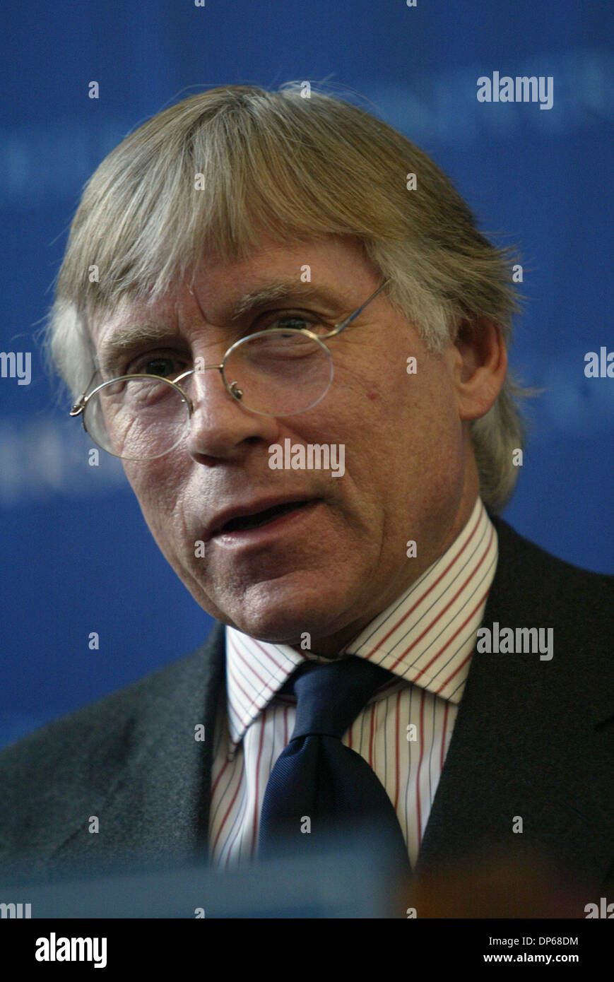 Lee bollinger hi-res stock photography and images - Alamy