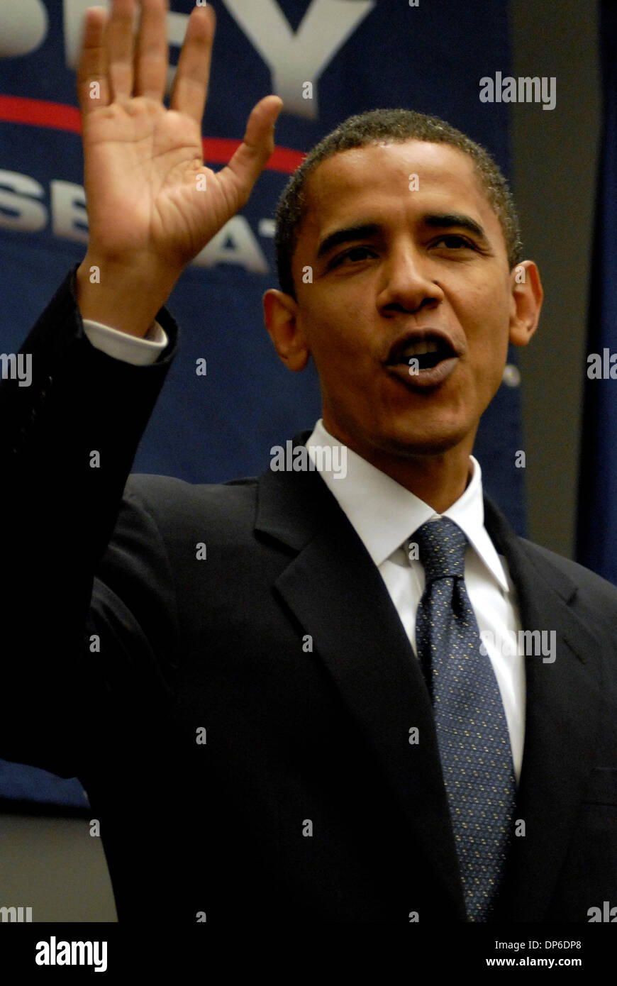 Oct 11, 2006; Pittsburgh, PA, USA; US Senator BARACK OBAMA (D-IL ...