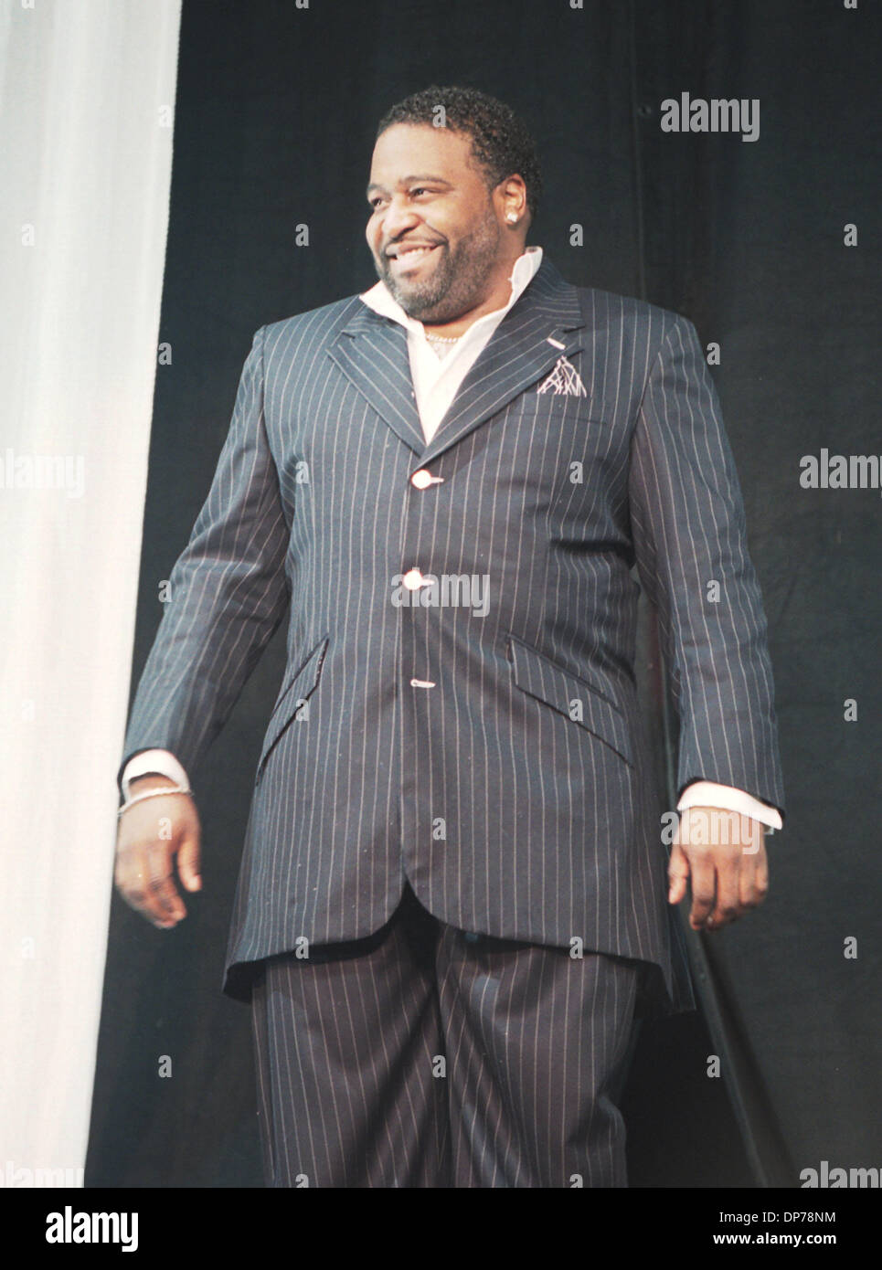 Nov 10, 2006; Raleigh, North Carolina, USA; Singer GERALD LEVERT the R&B singer whose hits included 'I Swear' and 'I'd Give Anything,' as well as chart-toppers with the groups LeVert and LSG, has died, according to his label, Atlantic Records. He was 40. Levert died of a heart attack Friday at his Cleveland, Ohio, home, according a statement from Atlantic. Seen performing Jun 25, 2 Stock Photo