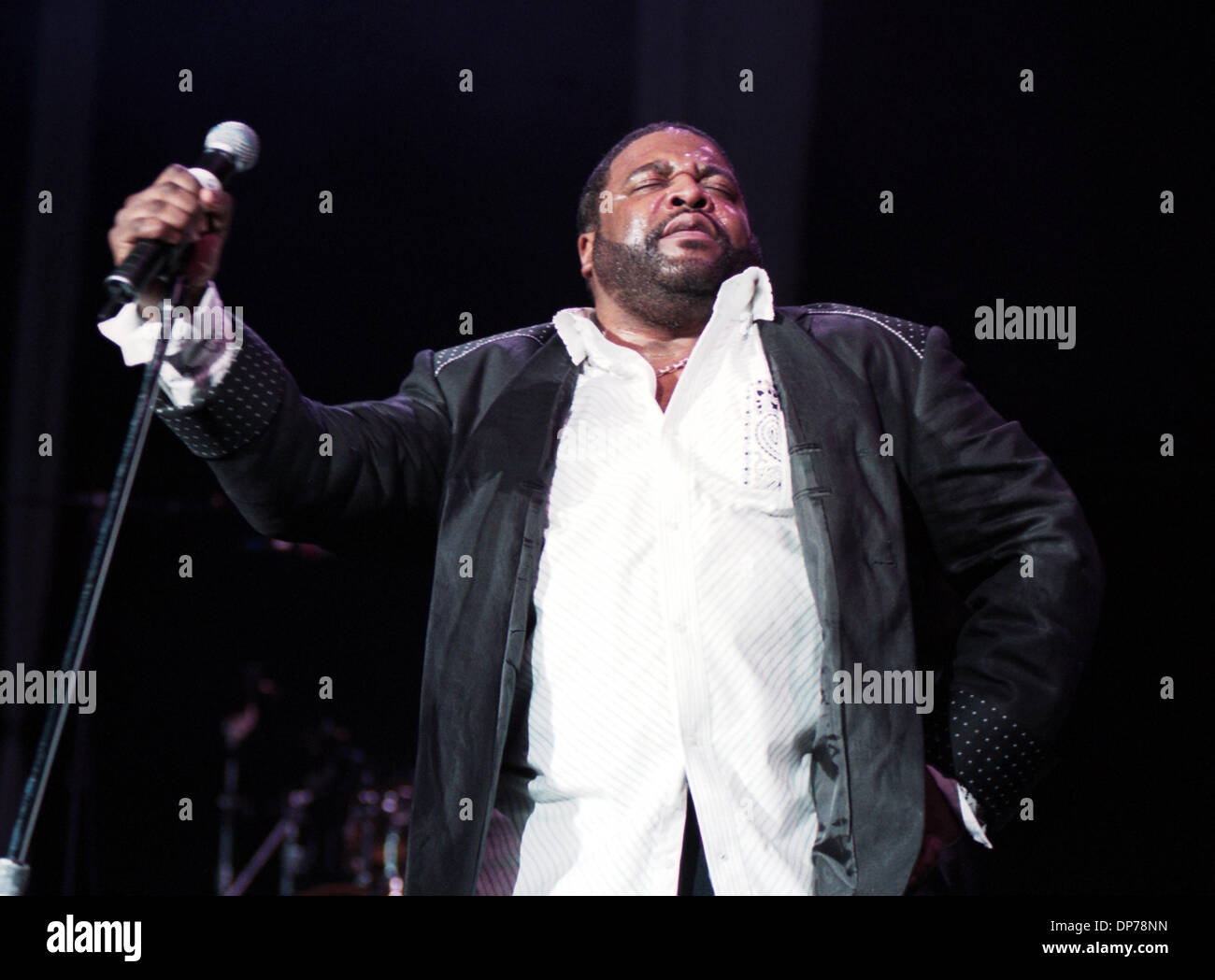 Nov 10, 2006; Raleigh, North Carolina, USA; Singer GERALD LEVERT the R&B singer whose hits included 'I Swear' and 'I'd Give Anything,' as well as chart-toppers with the groups LeVert and LSG, has died, according to his label, Atlantic Records. He was 40. Levert died of a heart attack Friday at his Cleveland, Ohio, home, according a statement from Atlantic. Seen performing live at A Stock Photo