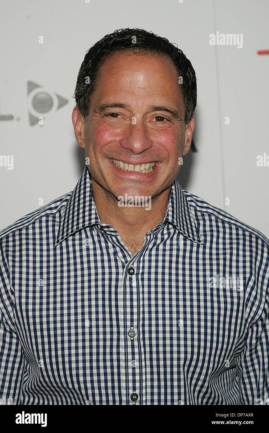 Harvey levin hi-res stock photography and images - Alamy