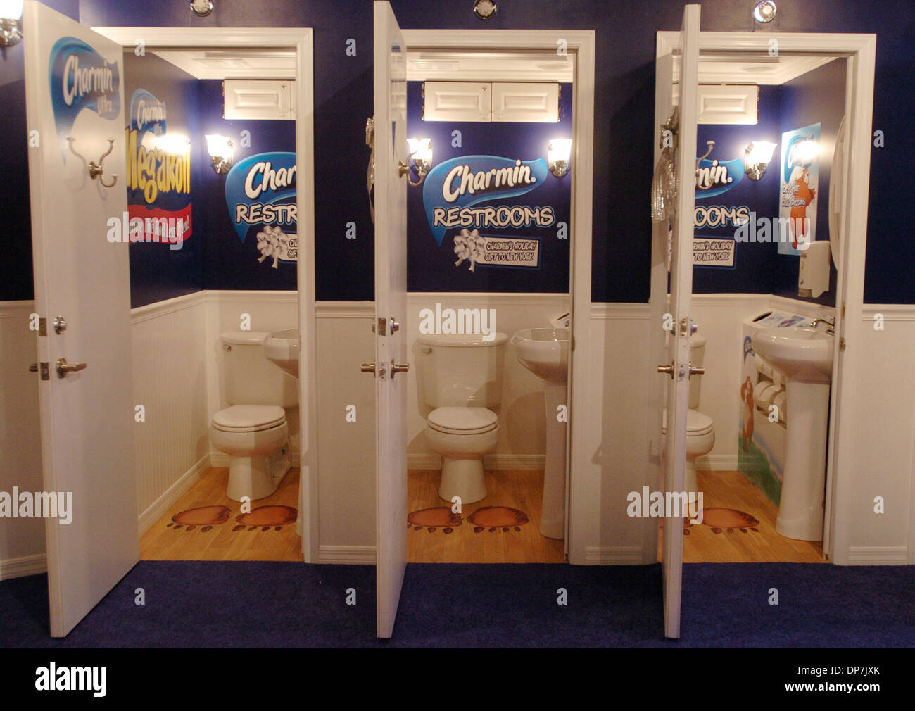 Nov 20, 2006; Manhattan, NY, USA; Charmin unveils the first ever, fully