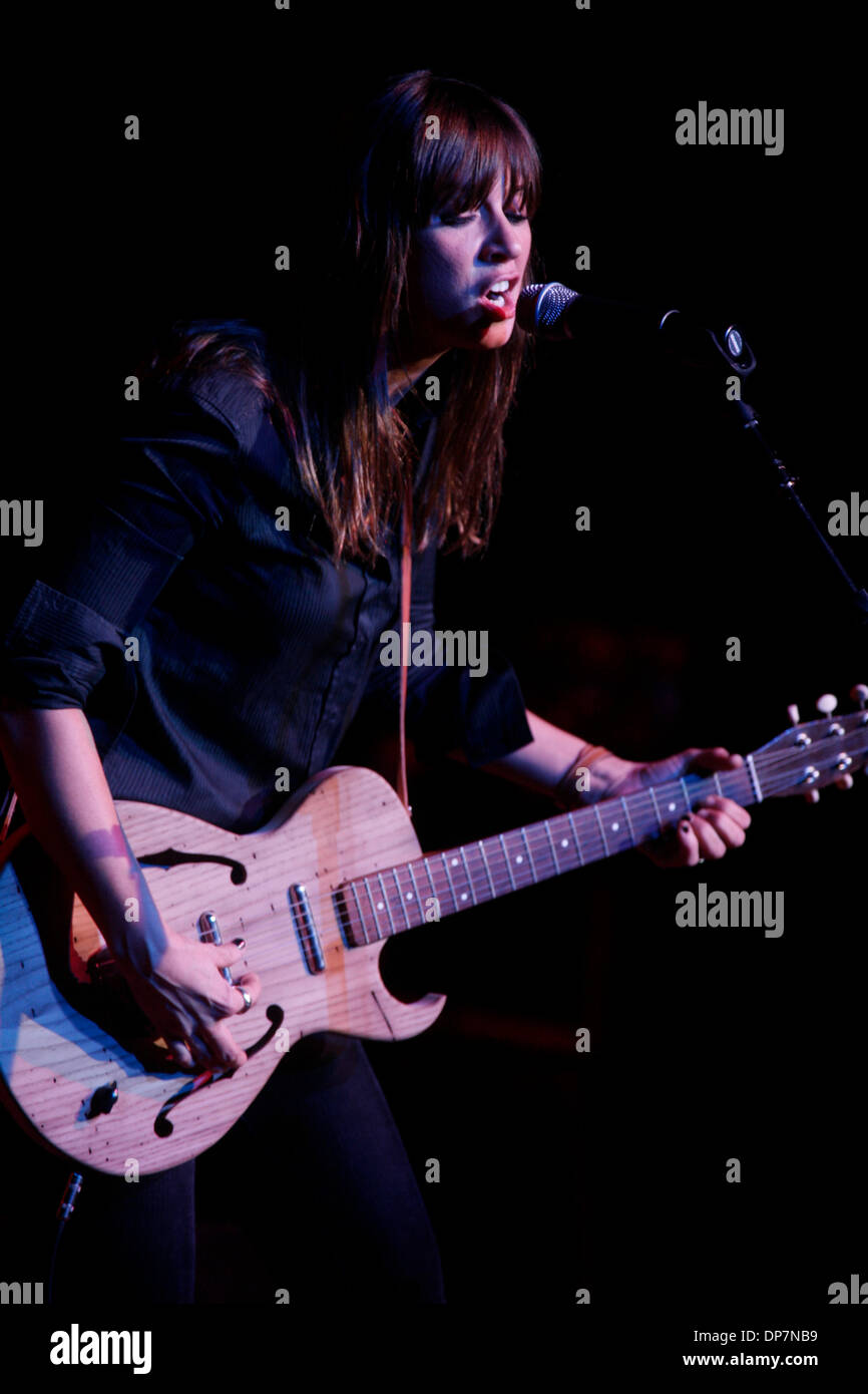 Chan marshall aka cat power hi-res stock photography and images - Alamy