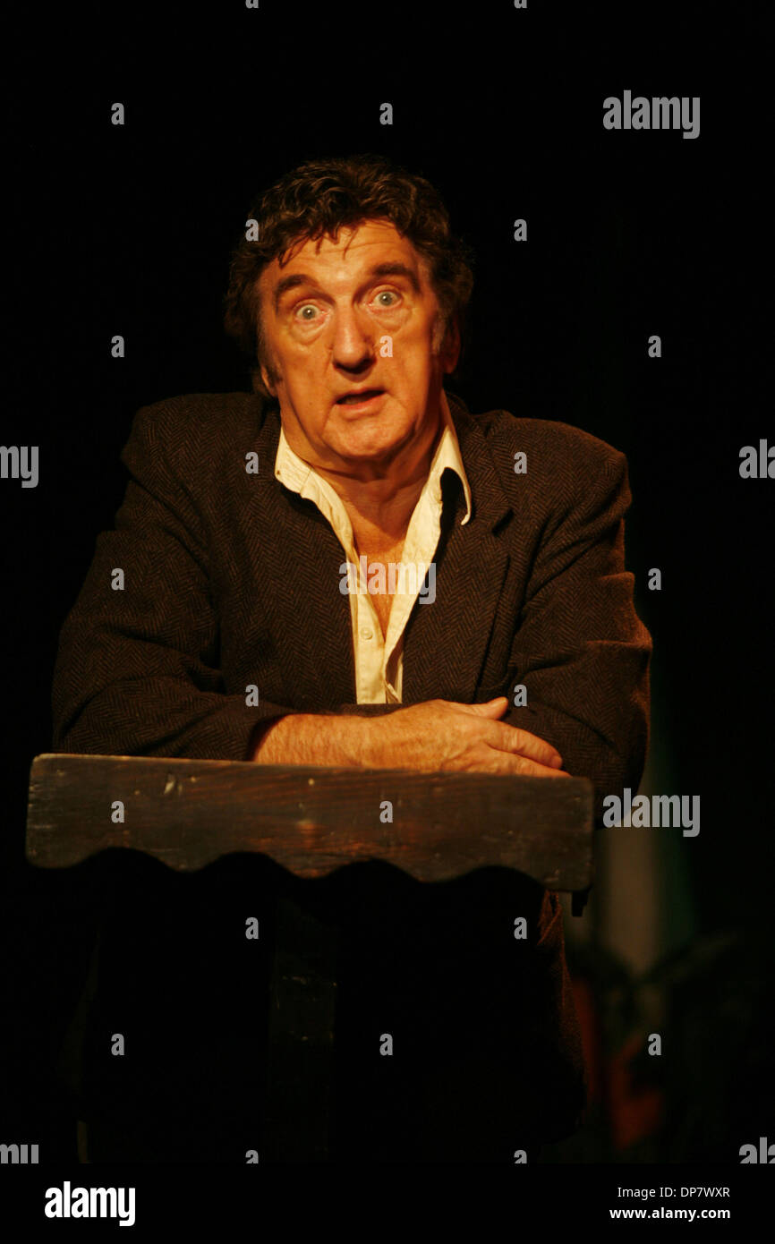 Oct 12, 2006; New York, NY, USA; SHAY DUFFIN as Brendan Behan in 'Confessions of an Irish Rebel' at Irish Arts Center. Mandatory Credit: Photo by Aviv Small/ZUMA Press. (©) Copyright 2006 by Aviv Small Stock Photo