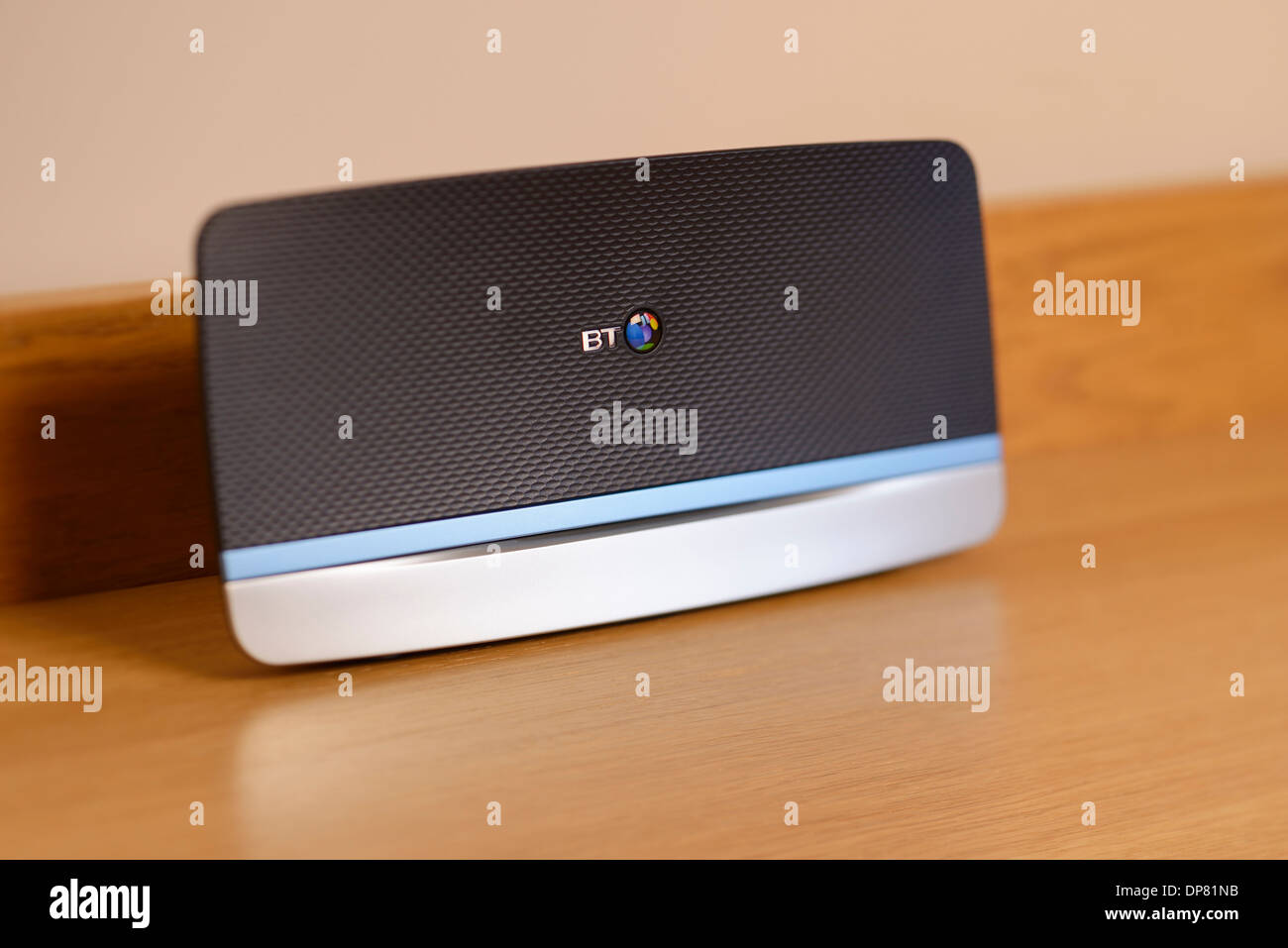 BT Home Hub 5 wireless router internet modem Stock Photo - Alamy