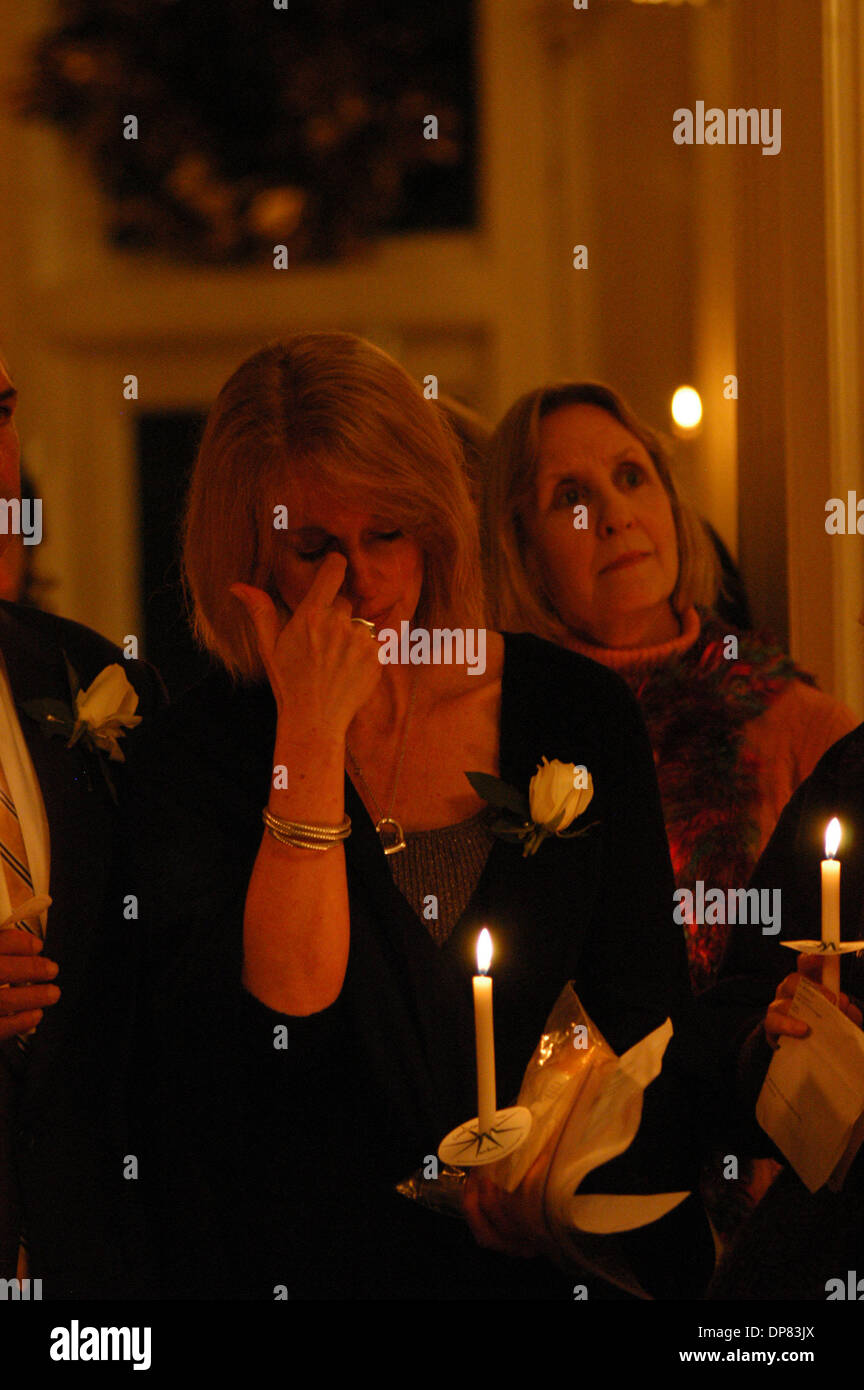 Dec 08, 2005 - Montgomery, Alabama, U.S. - A candlelight vigil was held for missing persons from Alabama, including missing teen, Natalee Holloway from Mountain Brook, Ala. who was on vacation in Aruba when she disappeared. Natalee's mother, BETH TWITTY. (Credit Image: © Dana Mixer/ZUMApress.com) Stock Photo