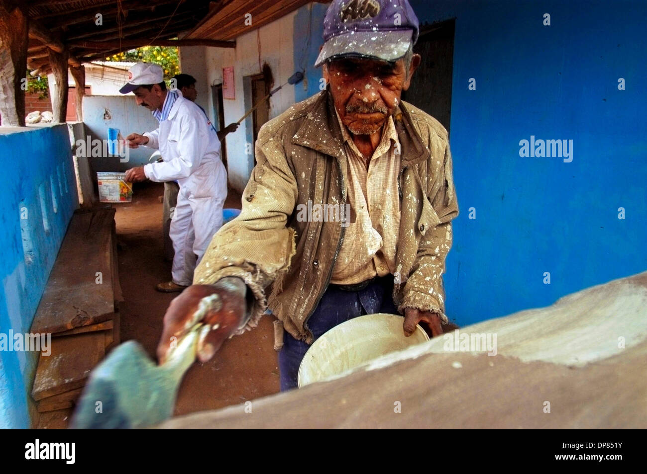 Poor bolivian man hi-res stock photography and images - Alamy
