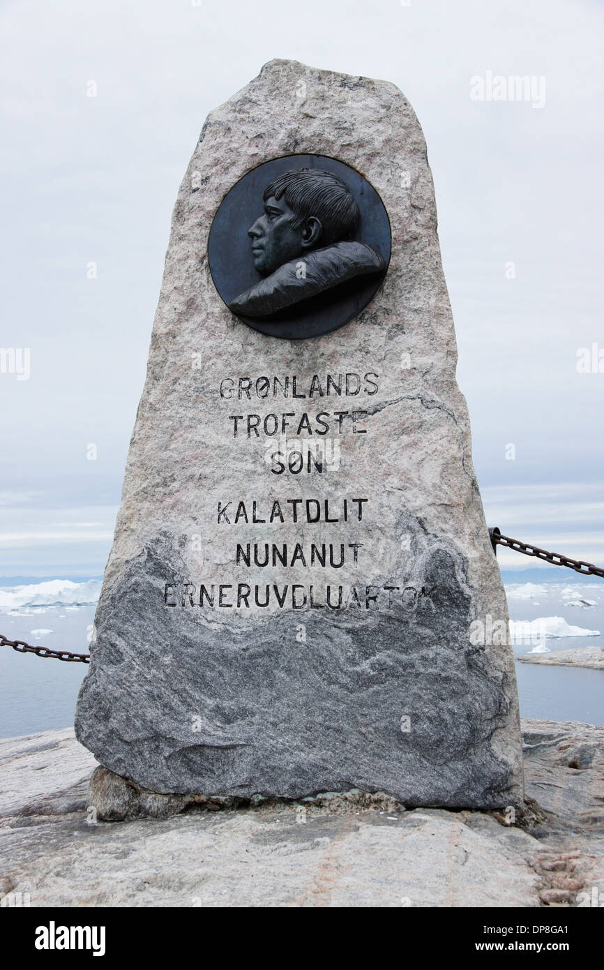 Monument to Arctic explorer Knud Rasmussen, born in 1879 in Ilulissat, West Greenland Stock Photo