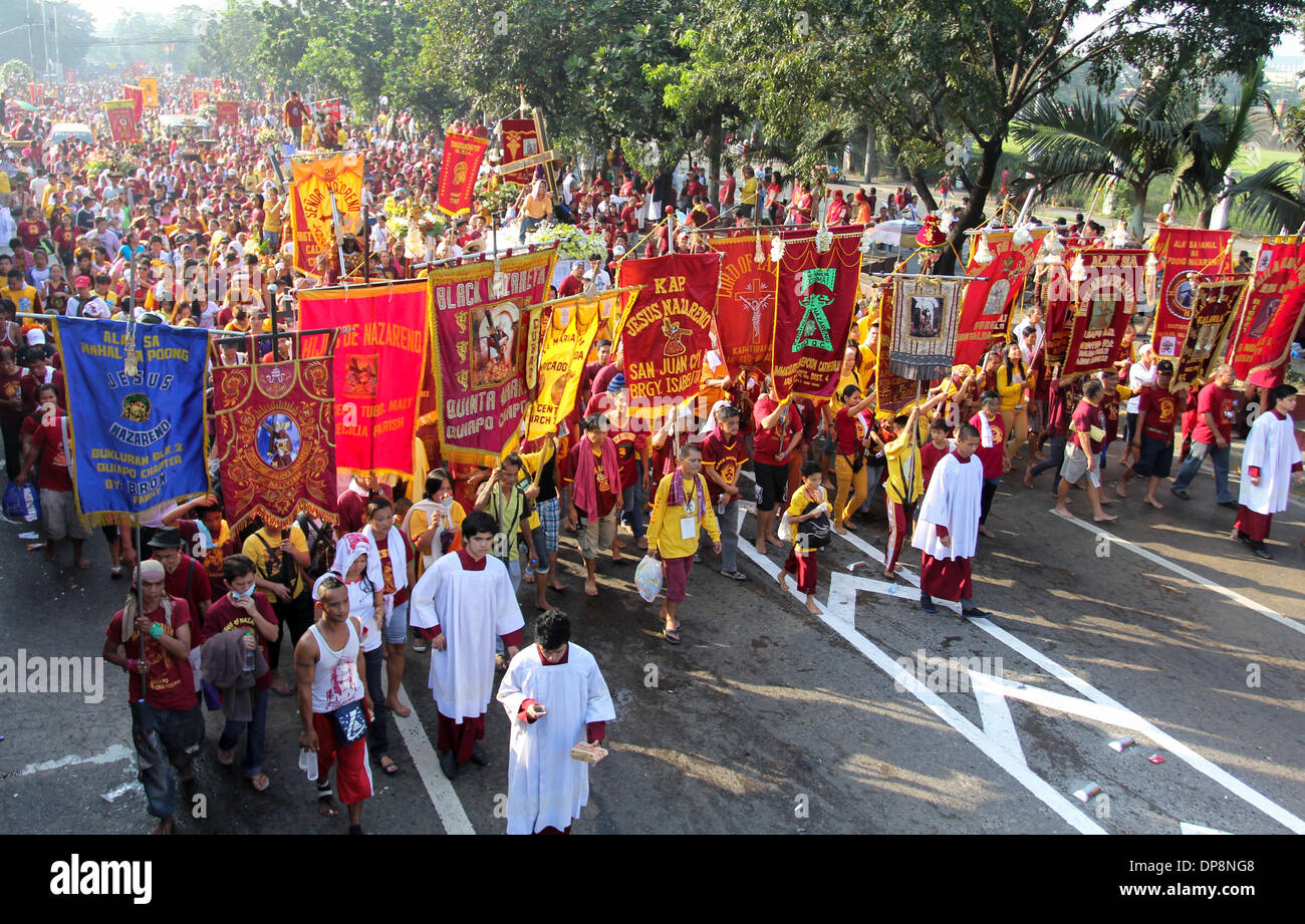 Filipino catholic devotees hires stock photography and images Alamy