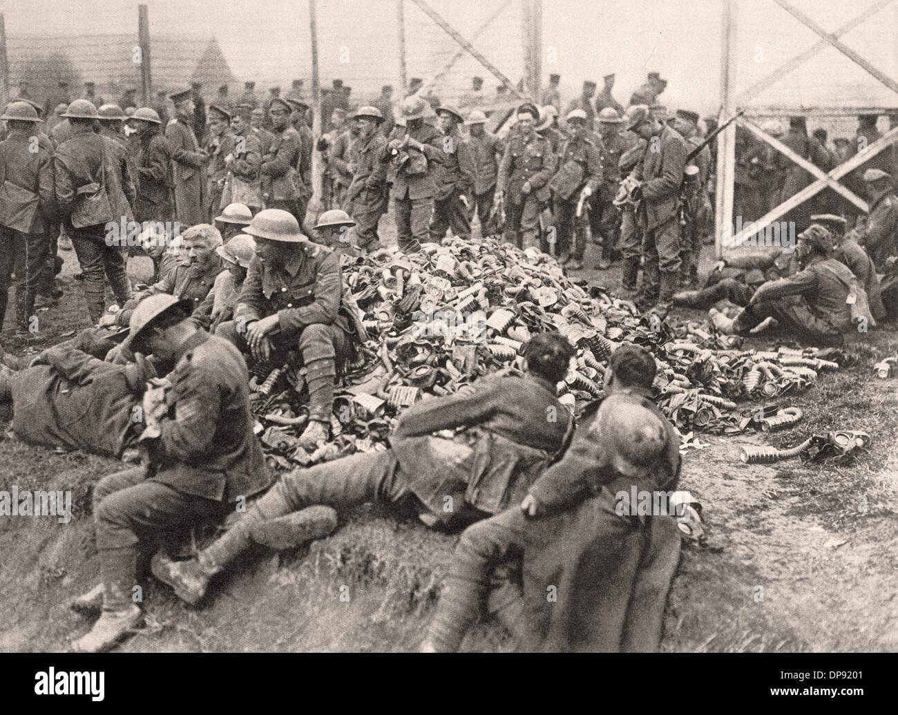 British soldiers gas masks hi-res stock photography and images - Alamy