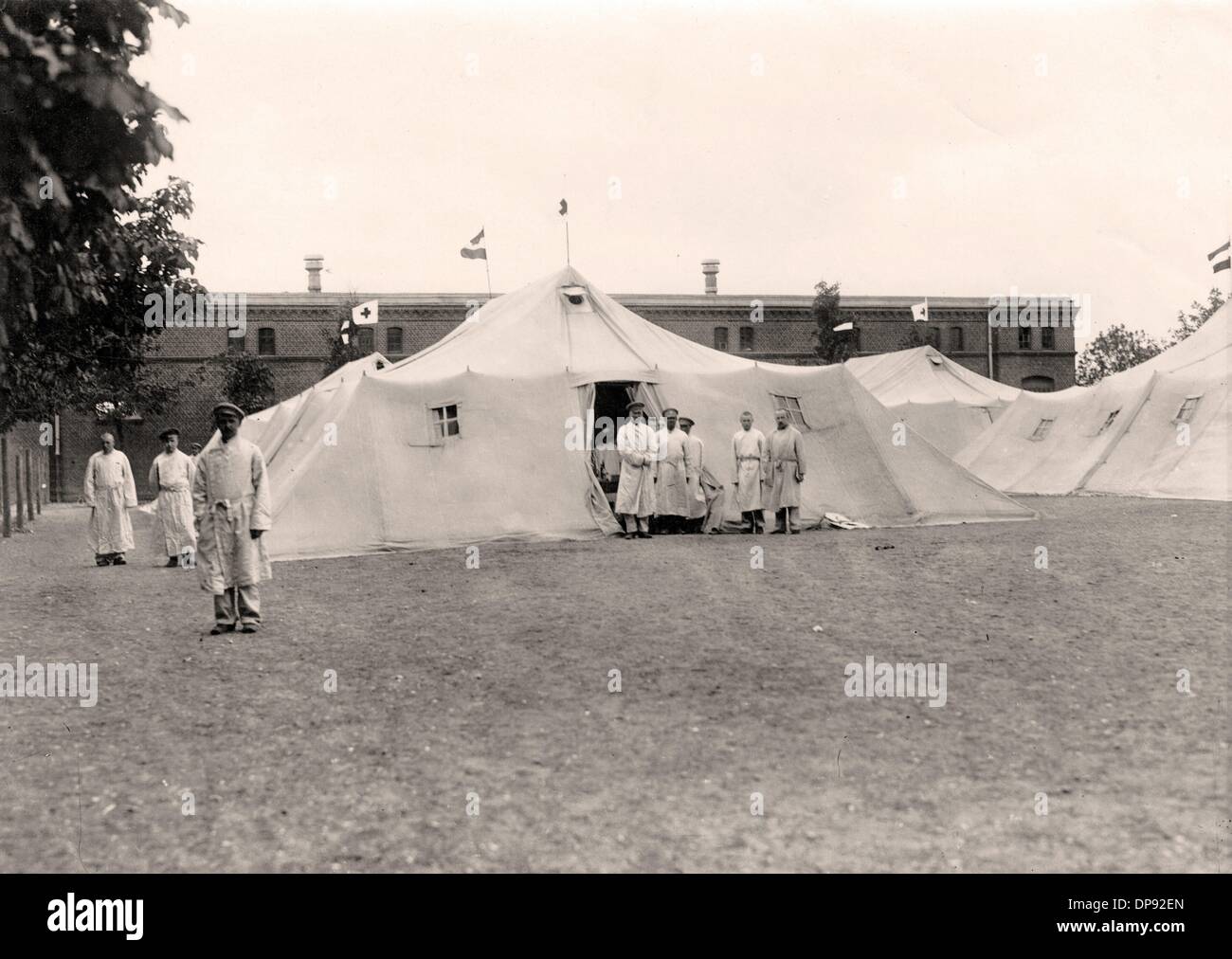 Military hospital for Russian prisoners of war who are sick with typhus, behind the Eastern Front during World War I. Date and place unknown. Fotoarchiv für Zeitgeschichte Stock Photo