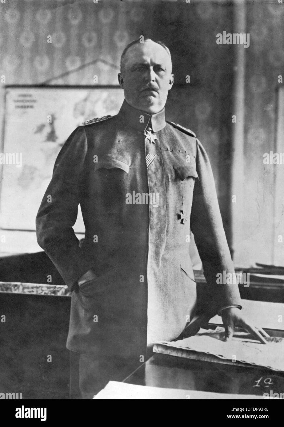 German General Erich Ludendorff in Prussian military uniform. Place and date unknown. Ludendorff (1865-1937) was Quartermaster General and part of the Third Supreme Command of the German Imperial Army in World War I. Fotoarchiv für Zeitgeschichte Stock Photo