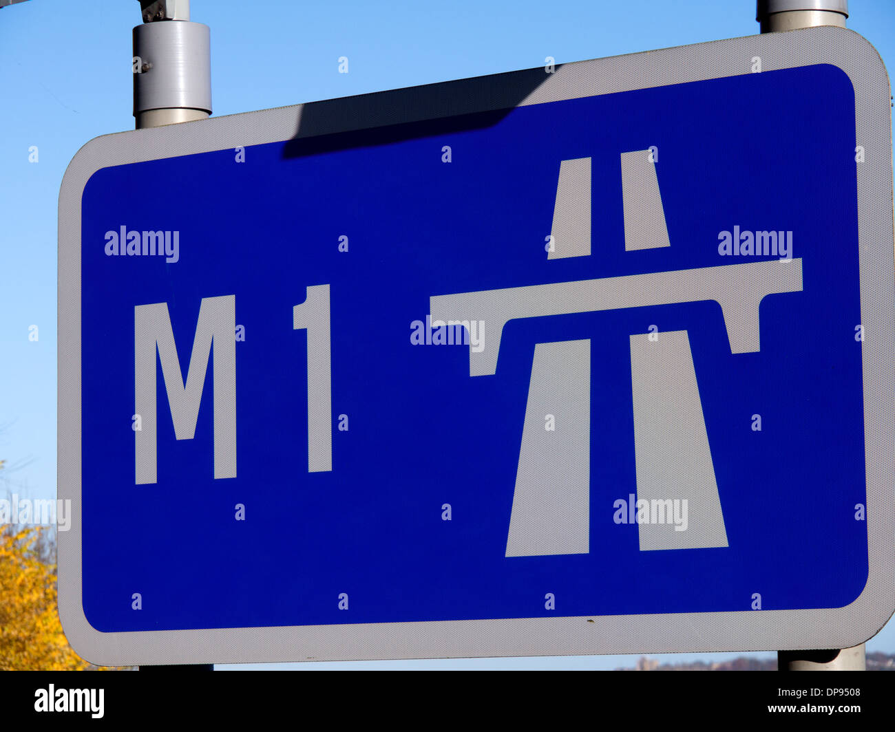 Junction 28 m1 motorway hi-res stock photography and images - Alamy