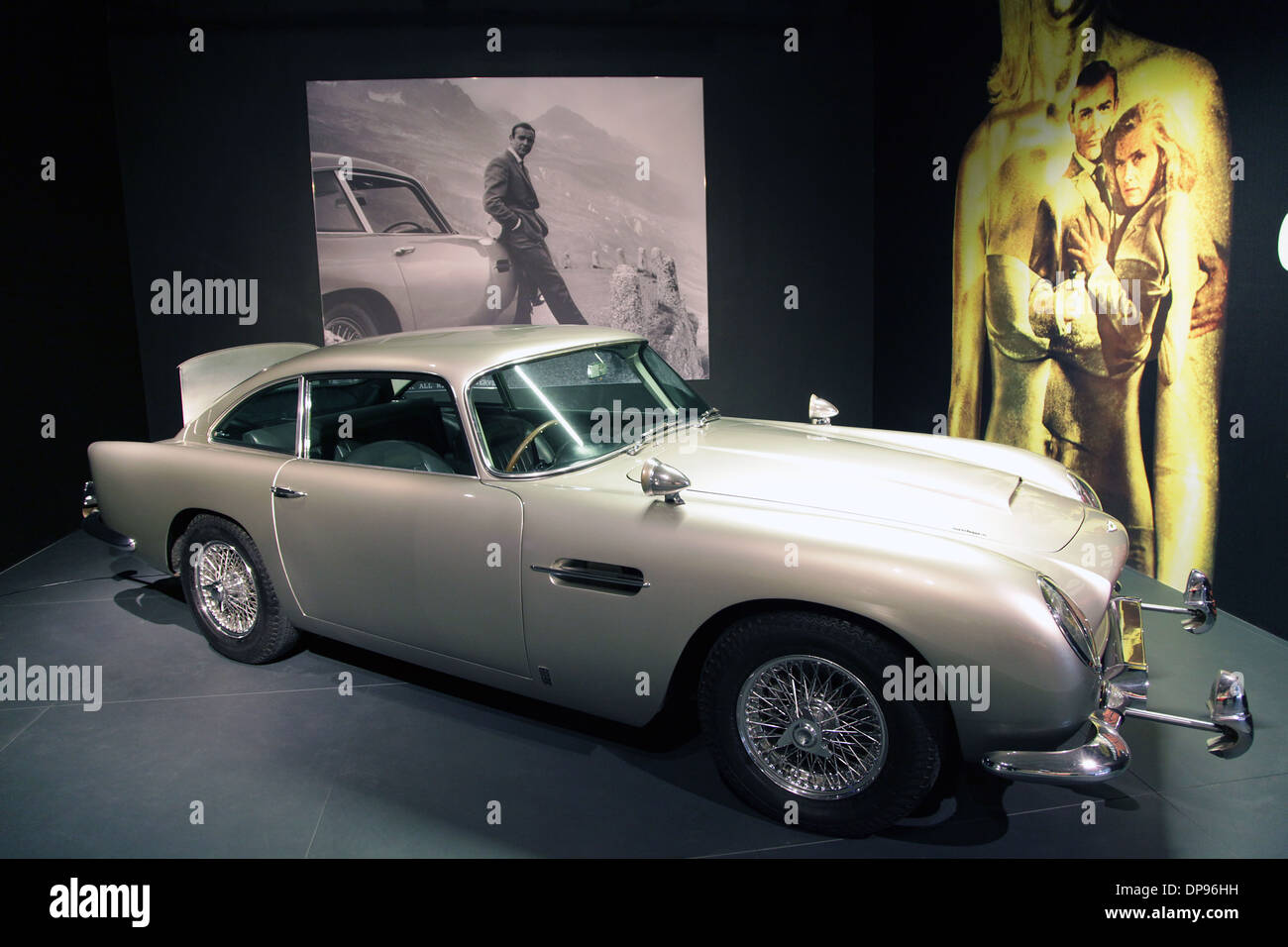 Subastaron el Aston Martin de James Bond