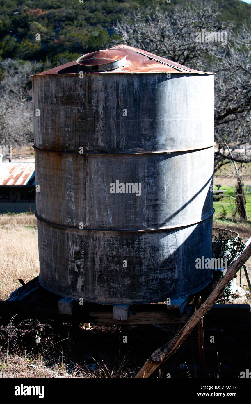 Rusted water tank hi-res stock photography and images - Alamy
