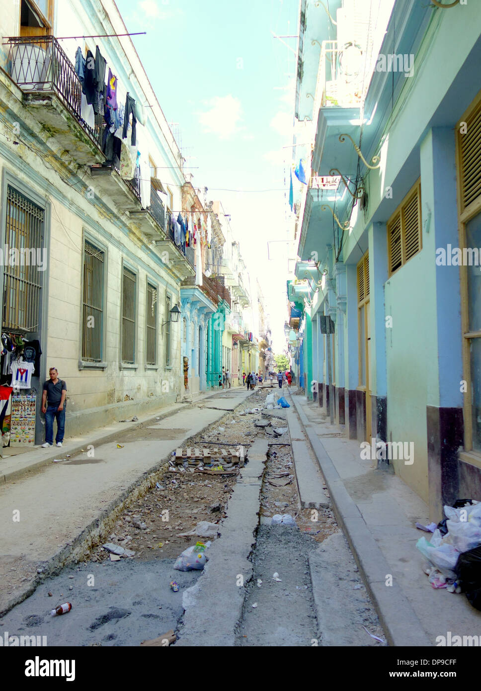 Road works havana hi-res stock photography and images - Alamy