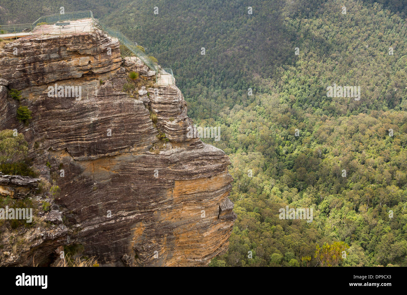 Pulpit Rock Lookout point and Grose Valley in the Blue Mountains National Park, New South Wales, Australia Stock Photo